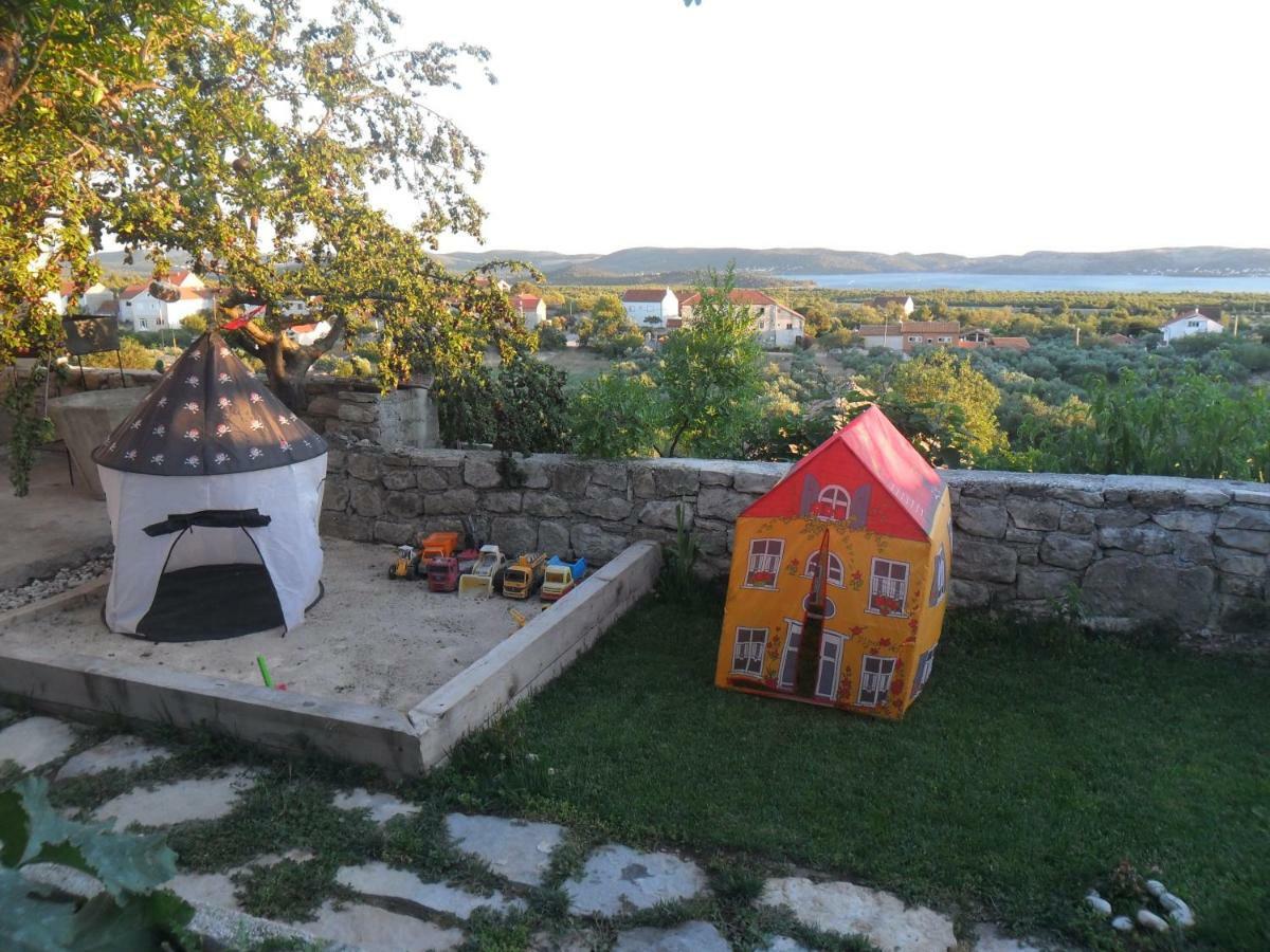Apartman Hill Hotel Skradin Buitenkant foto